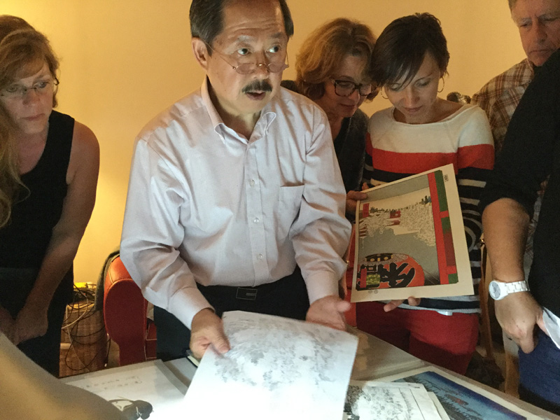 Le graveur japonnais Motoharu Asaka rencontre des graveurs français